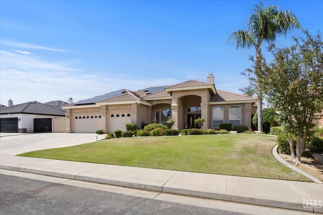 11402 Darlington Avenue, Bakersfield, CA 93312
