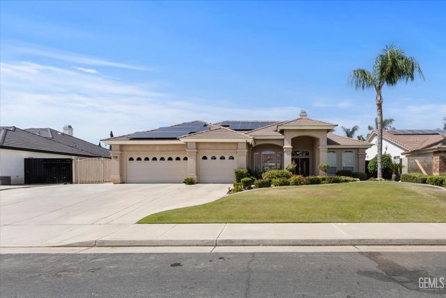 11402 Darlington Avenue, Bakersfield, CA 93312