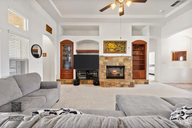11402 Darlington Avenue, Bakersfield, CA 93312