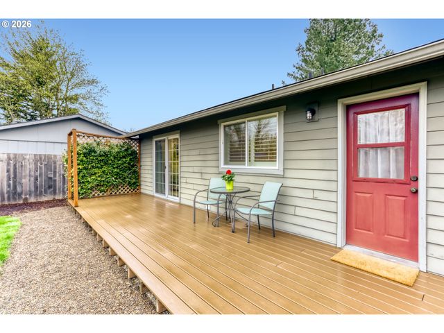 13275 DAIQUIRI LAKE NE Dr, Aurora, OR 97002