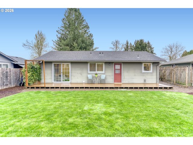 13275 DAIQUIRI LAKE NE Dr, Aurora, OR 97002