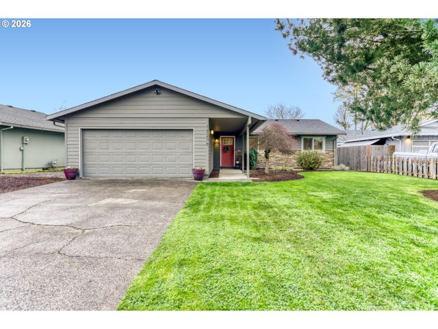 13275 DAIQUIRI LAKE NE Dr, Aurora, OR 97002