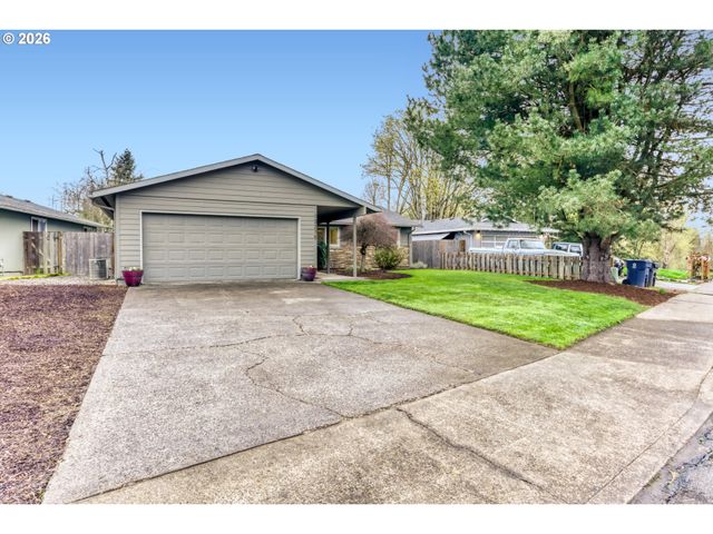 13275 DAIQUIRI LAKE NE Dr, Aurora, OR 97002