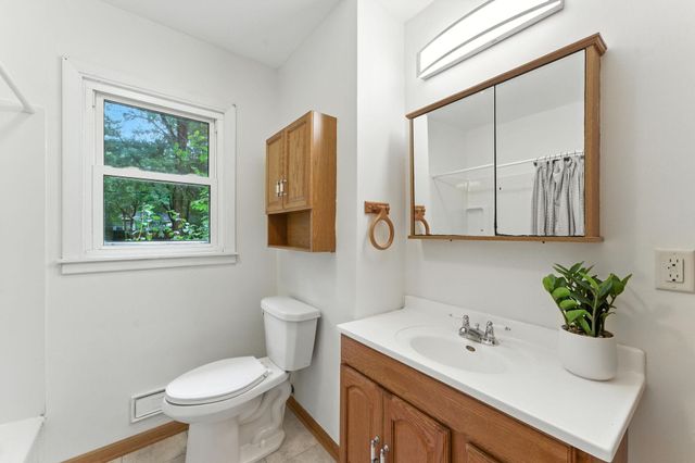 8215 11th Avenue S, Bloomington, MN 55420