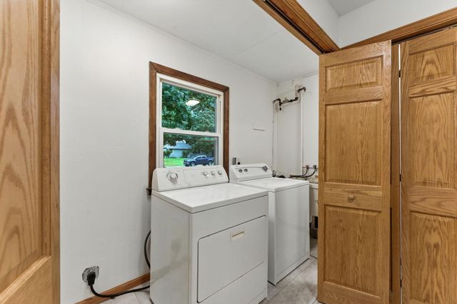 8215 11th Avenue S, Bloomington, MN 55420