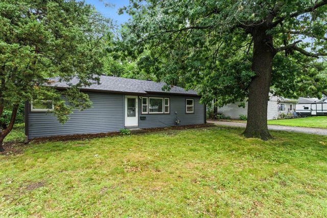8215 11th Avenue S, Bloomington, MN 55420