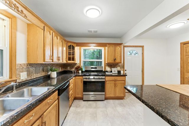 8215 11th Avenue S, Bloomington, MN 55420