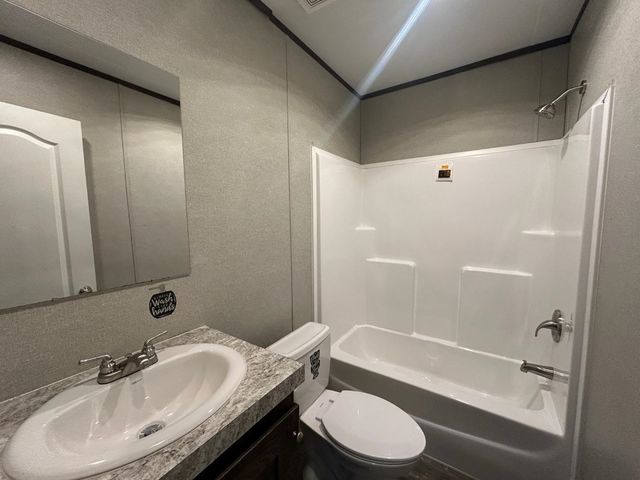 2592 FM 74, Atlanta, TX 75551