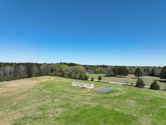 2592 FM 74, Atlanta, TX 75551