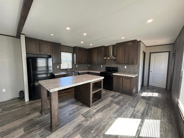 2592 FM 74, Atlanta, TX 75551