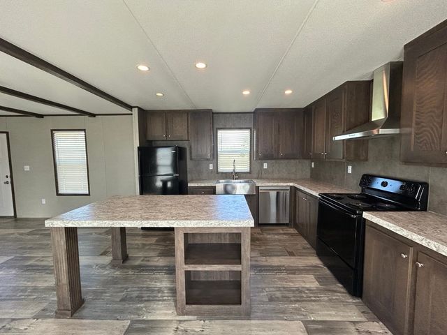 2592 FM 74, Atlanta, TX 75551