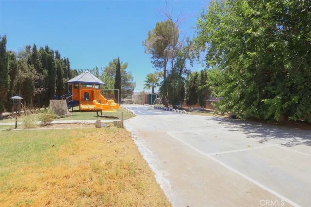 31582 Clay River Road, Barstow, CA 92311