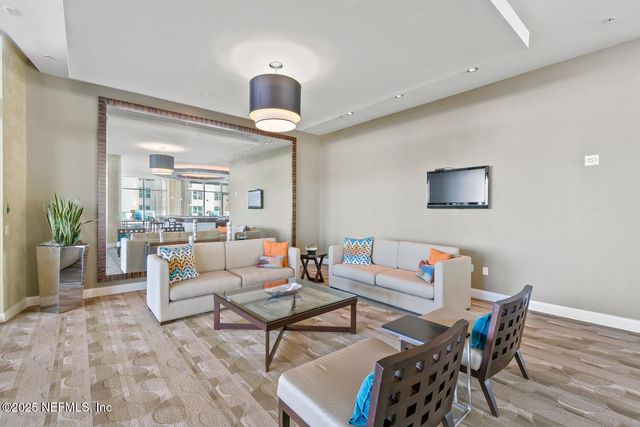 1431 RIVERPLACE Boulevard 2302, Jacksonville, FL 32207