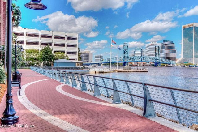 1431 RIVERPLACE Boulevard 2302, Jacksonville, FL 32207