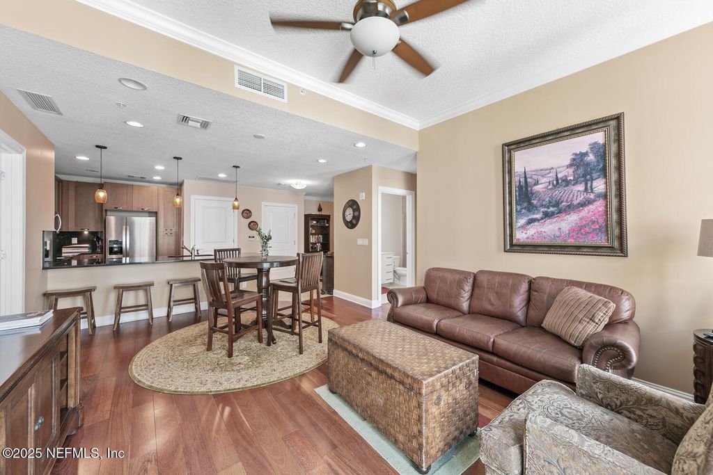 1431 RIVERPLACE Boulevard 2302, Jacksonville, FL 32207