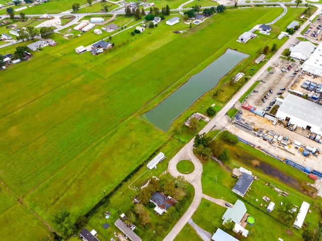 2811 Bayou Blue Rd, Houma, LA 70364