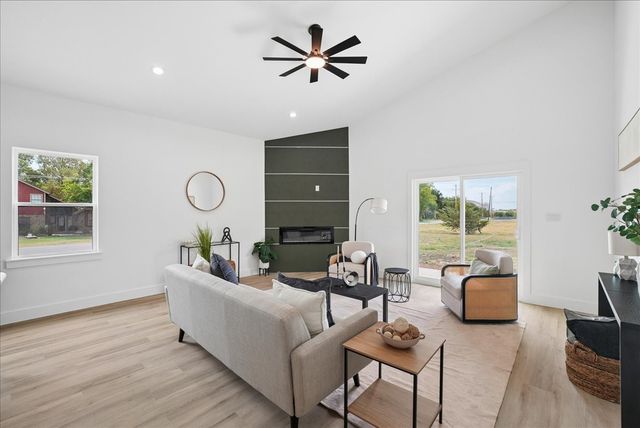 108 W Dogwood Trail, Fate, TX 75087