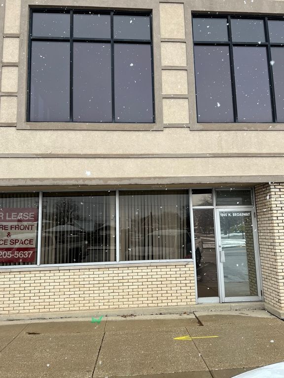 1805 N broadway Avenue, Melrose Park, IL 60160