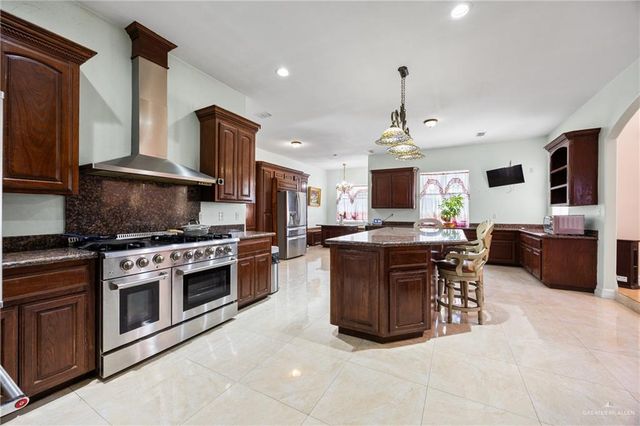 508 N El Paisano Road, Rio Grande City, TX 78582