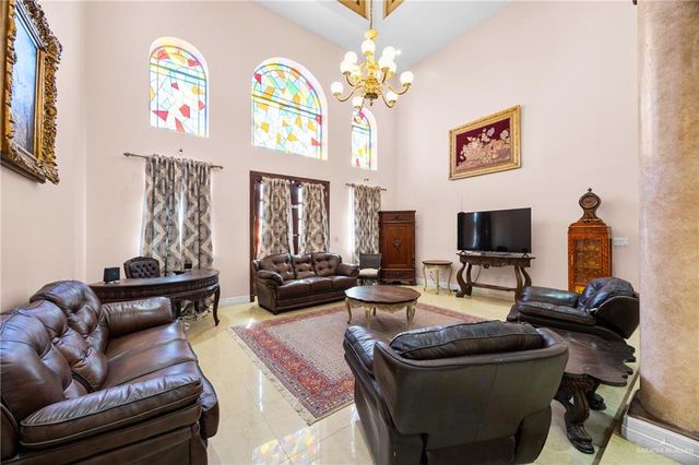 508 N El Paisano Road, Rio Grande City, TX 78582