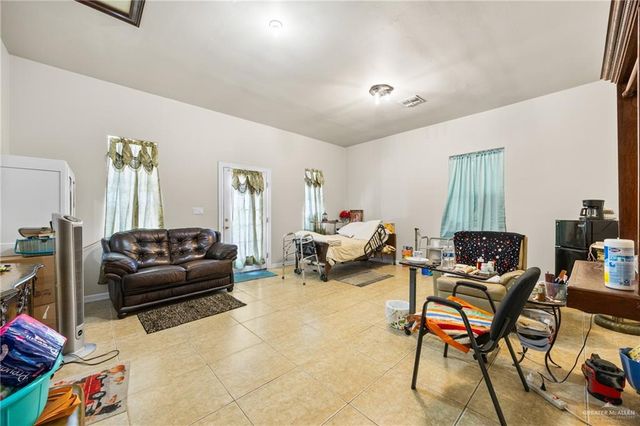 508 N El Paisano Road, Rio Grande City, TX 78582