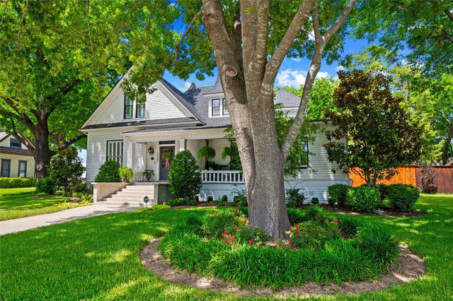 1026 W Main Street, Waxahachie, TX 75165