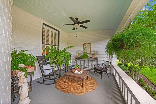 1026 W Main Street, Waxahachie, TX 75165