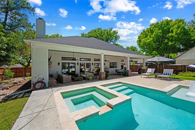 1026 W Main Street, Waxahachie, TX 75165