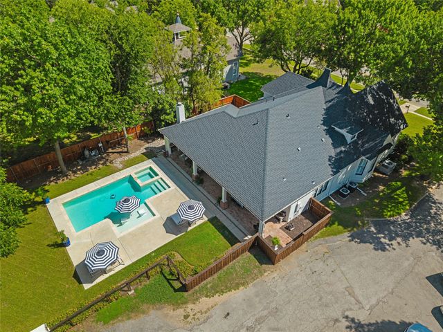 1026 W Main Street, Waxahachie, TX 75165