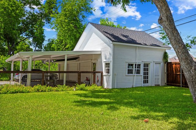 1026 W Main Street, Waxahachie, TX 75165