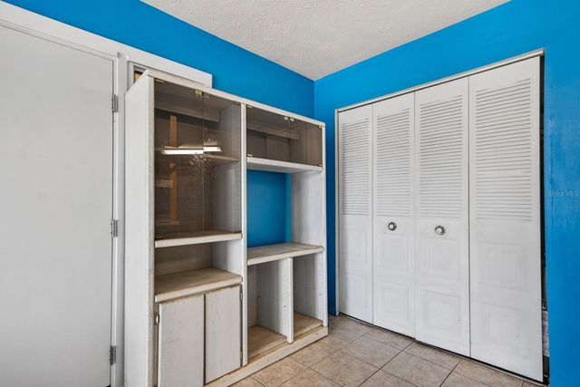 8602 CHAMPLAIN COURT 93, Tampa, FL 33614