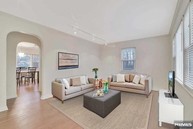 69 County Road, Cresskill, NJ 07626