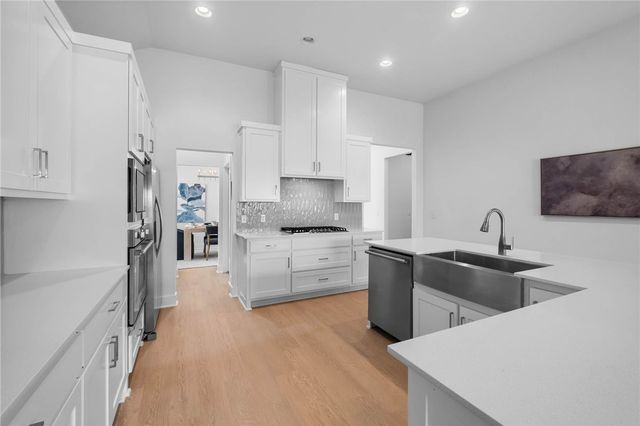 6304 SW Beacon Street, Bentonville, AR 72713