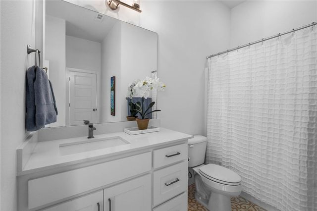 6304 SW Beacon Street, Bentonville, AR 72713