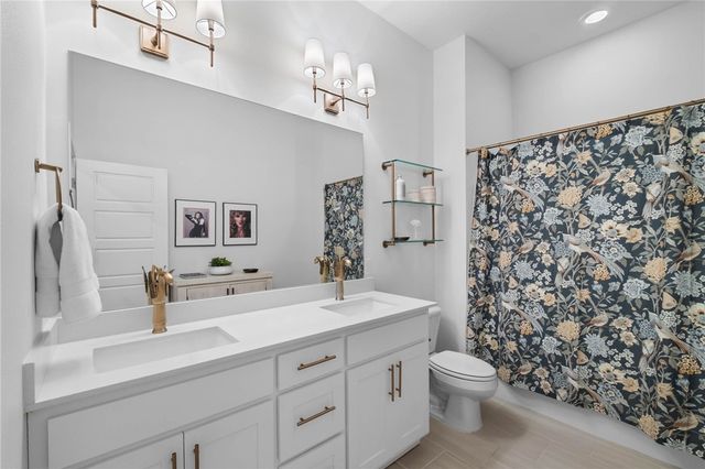 6304 SW Beacon Street, Bentonville, AR 72713