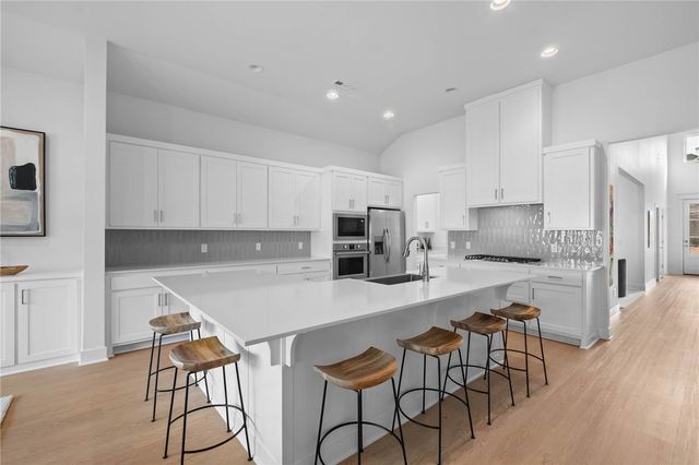 6304 SW Beacon Street, Bentonville, AR 72713