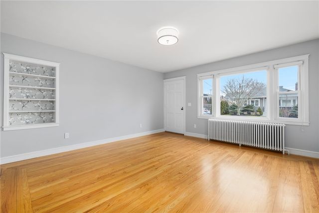 5 Holten Avenue, Newport, RI 02840