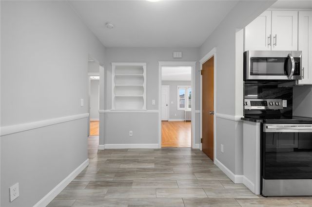 5 Holten Avenue, Newport, RI 02840