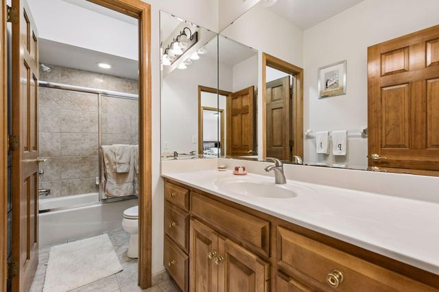 11333 Landing Road, Eden Prairie, MN 55347