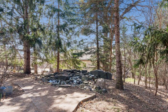 11333 Landing Road, Eden Prairie, MN 55347