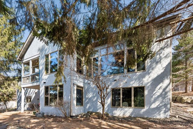 11333 Landing Road, Eden Prairie, MN 55347