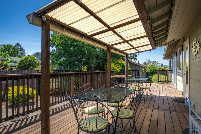 5004 Bellevue Street, Soquel, CA 95073