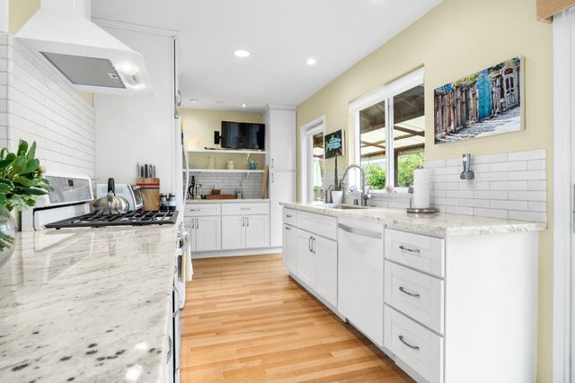 5004 Bellevue Street, Soquel, CA 95073