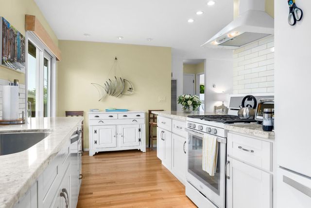 5004 Bellevue Street, Soquel, CA 95073