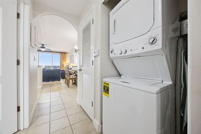 13415 BLUE HERON BEACH DRIVE 402, Orlando, FL 32821