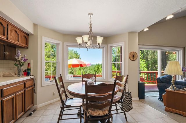 250 Secret Town Ln, Colfax, CA 95713