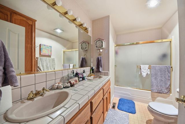 250 Secret Town Ln, Colfax, CA 95713