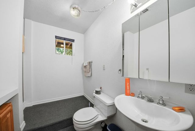 250 Secret Town Ln, Colfax, CA 95713