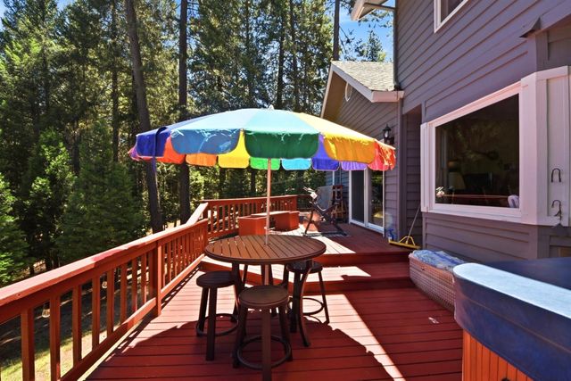 250 Secret Town Ln, Colfax, CA 95713