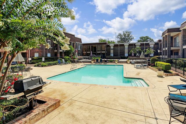 7575 Katy Freeway 103, Houston, TX 77024